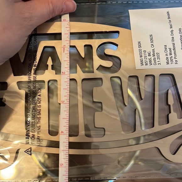 Vans Family Reward wood sign. Skateboard/wood. NWT - Picture 7 of 8